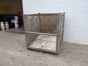 lot 218 image: 48 x 48 x 54 Steel and Wood Container w Forklift Pockets - Great for scrap metal - NO SHIPPING