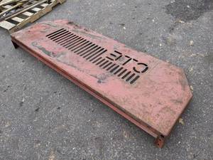 lot 220 image: Headache Rack for Contractors Dump Box Truck - Measures 91-12 x 33  - NO SHIPPING