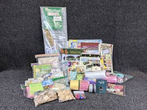 lot 262 image: Lot of Scrapbook, Papercrafting, and Craft Supplies - SHIPPING AVAILABLE
