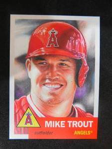 lot 32 image: 2019 Topps Living Set Mike Trout #200