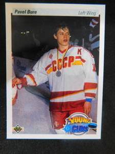 lot 121 image: 1990-91 Upper Deck Pavel Bure Rookie Card #526