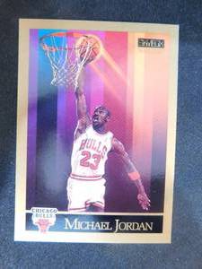 lot 144 image: 1990-91 Skybox Michael Jordan #41