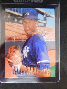 lot 183 image: 1996 Ultra Mariano Rivera Rookie Card #105