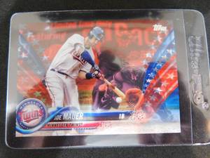 lot 188 image: 2018 Topps Independence Day Joe Mauer #231 Serial #2976