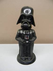 lot 38 image: RARE - 2005 LUCAS FILM DARTH VADER BOBBLEHEAD - APPROX 7 - SEE PICTURES