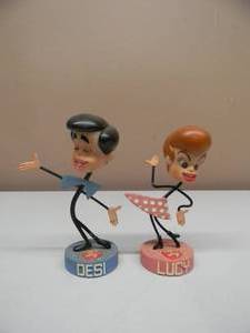 lot 70 image: VINTAGE LUCY & DESI BOBBING HEAD DOLLS - NICE - VERY COOL PIECES - SEE PICTURES