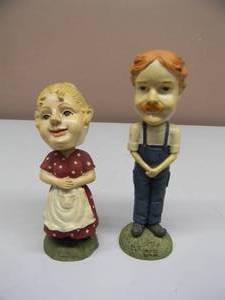 lot 71 image: VINTAGE NMN INC OLE & LENA BOBBLEHEAD DOLLSFIGURES  - NICE - VERY COOL PIECES - SEE PICTURES