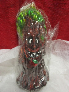 lot 315 image: CHRISTOPHER RADKO WIZARD OF OZ APPLE TREE MOUTH-BLOWN, HAND-PAINTED GLASS ORNAMENT