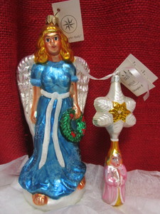 lot 316 image: CHRISTOPHER RADKO MOUTH-BLOWN, HAND-PAINTED ANGEL GLASS ORNAMENT, CRAFTED IN POLAND