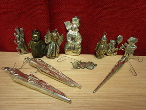 lot 325 image: CHRISTMAS ORNAMENTS, CRAFTED OF STERLING SILVER - 6.5 OZ. WEIGHT