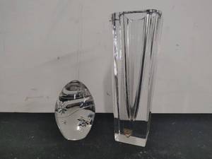 Orrefors Crystal Vase and Sullivans Crystal Egg