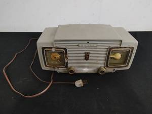 Zenith Vintage Radio