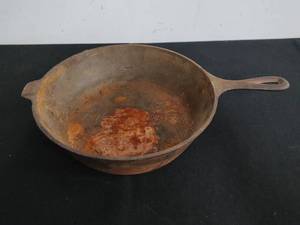 Vintage Cast Iron #8 Pan