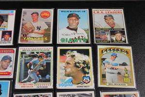 lot 32 image: 1960s & 1970s Baseball Card Star Lot  13 Cards