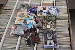 lot 43 image: Budget Monster Box Baseball Semistars & Stars Lot