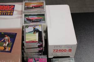 lot 61 image: Misc Baseball Card Lot  24 Items