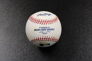 lot 66 image: Minnesota Twins Julio Becquer Autograph Baseball  Member of 1961 & 1963 Team