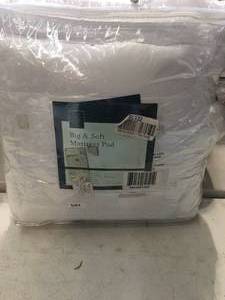 Brand New Big and Soft Queen Mattress Pad