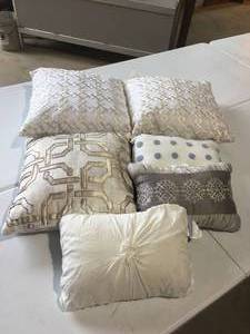 BIG Brand New Department Store Closeout Decorative & Throw Pillows Variety Lot