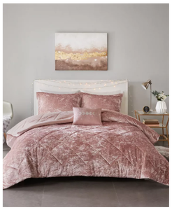 Brand New Intelligent Design Felicia FullQueen 4-Pc. Velvet Comforter Set