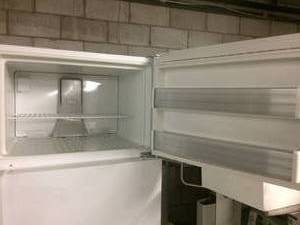 lot 12 image: Whirlpool WRT311SFYW00 Refrigerator With Top Freezer - Great Working Condition - Very Well Maintained Inside - Used In A Lab