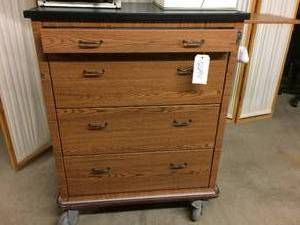 lot 24 image: MSRP $3900 Capsa Solutions Medication Cart With 4 Drawers Including On With A&nbspSpring-loaded Locking Narcotics Box (Box in drawer appears locked - No Key) - Good Cosmetic & Rolling Condition 