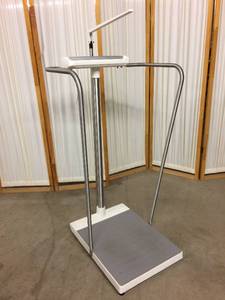 MSRP $1800&nbspSR Scales Digital Portable Scale WHand Rails For&nbspMaximum Patient Support &amp Safety&nbsp1000lb Capacity, Battery Operated,&nbspBuilt-In Height Rod, Wheels On The Bottom For Easy Transport Room To Room Great Working Condition