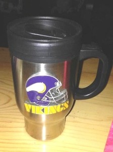 lot 26 image: NFL items- Vikings