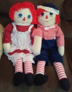 lot 31 image: Raggedy Ann and Andy Dolls