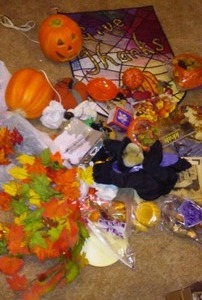 lot 56 image: Fall, Halloween, Thanksgiving decorations big lot