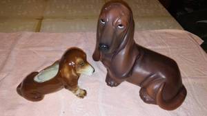 lot 59 image: Dog Statues (2) Hound, dash-hound, 10 inches and 6 inches tall.