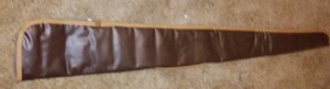 lot 85 image: Shotgun or rifle case padded vinyl, good zipper.
