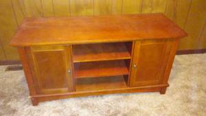 lot 97 image: Entertainment center cabinet