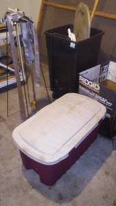 lot 193 image: Garbage can, oils and more.