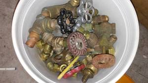 lot 209 image: Brass Plumbing Fittings.