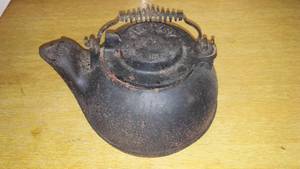 lot 215 image: Century Cast Tea Pot.
