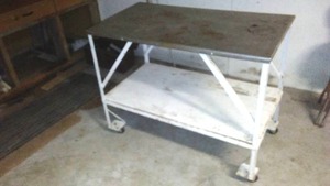 lot 218 image: Metal Roller Cart.