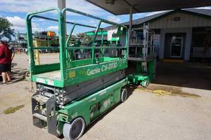 Genie GS - 2032 Electric Scissors Lift