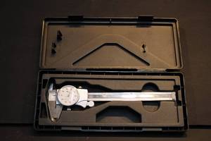lot 2 image: Mitutoyo 6 Inch Vernier Dial Caliper
