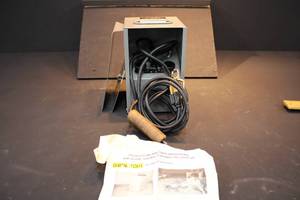 lot 12 image: Luma Electric Company Portable Electric Etcher