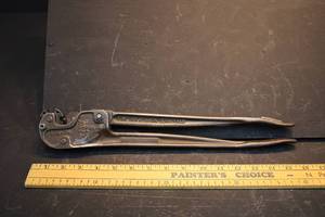 lot 33 image: Thomas & Betts Co. Stakon Terminal Wire Crimp