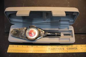 lot 38 image: JS Technology  Drive Inch Pounds Torque Wrench