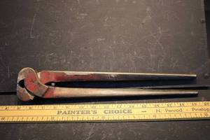 lot 58 image: 14 Heavy Duty Nips