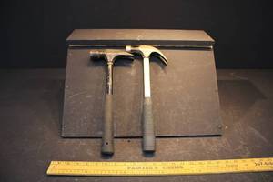 lot 96 image: Lot of 2 Claw Hammers USA