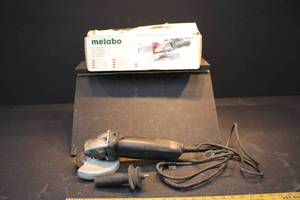 lot 103 image: Metabo 6 Angle Grinder, Germany