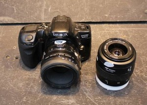 lot 113 image: Minolta Maxxum 400si with 50 Macro and 35-70 Lens