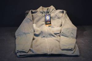 lot 137 image: Outer Layer Extreme Weather, Flame Resistant, US Army, OD Green, Medium Short