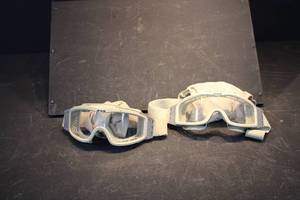 lot 139 image: 139.Lot of 2 used ESS Revision Goggles