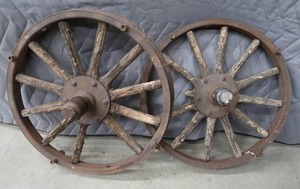 2 ANTIQUE WOODEN SPOKED WHEELS (FORD)