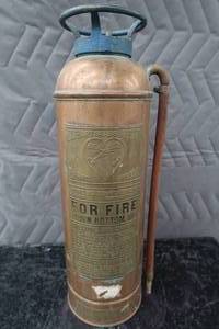 ANTIQUE  VINTAGE COPPER BRASS FIRE EXTINGUISHER